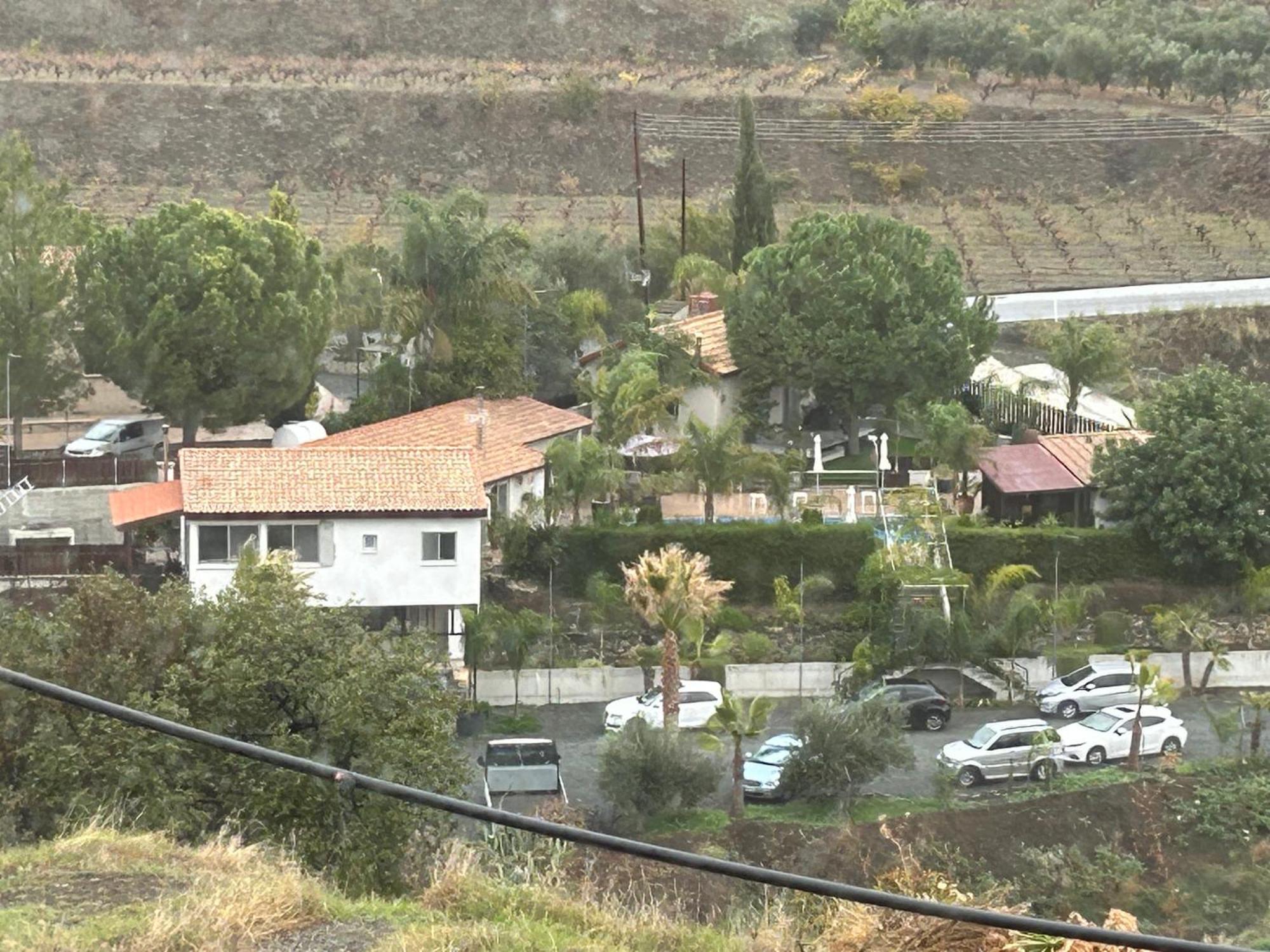 איוס מאמס Sofros Valley Hills Chalet מראה חיצוני תמונה